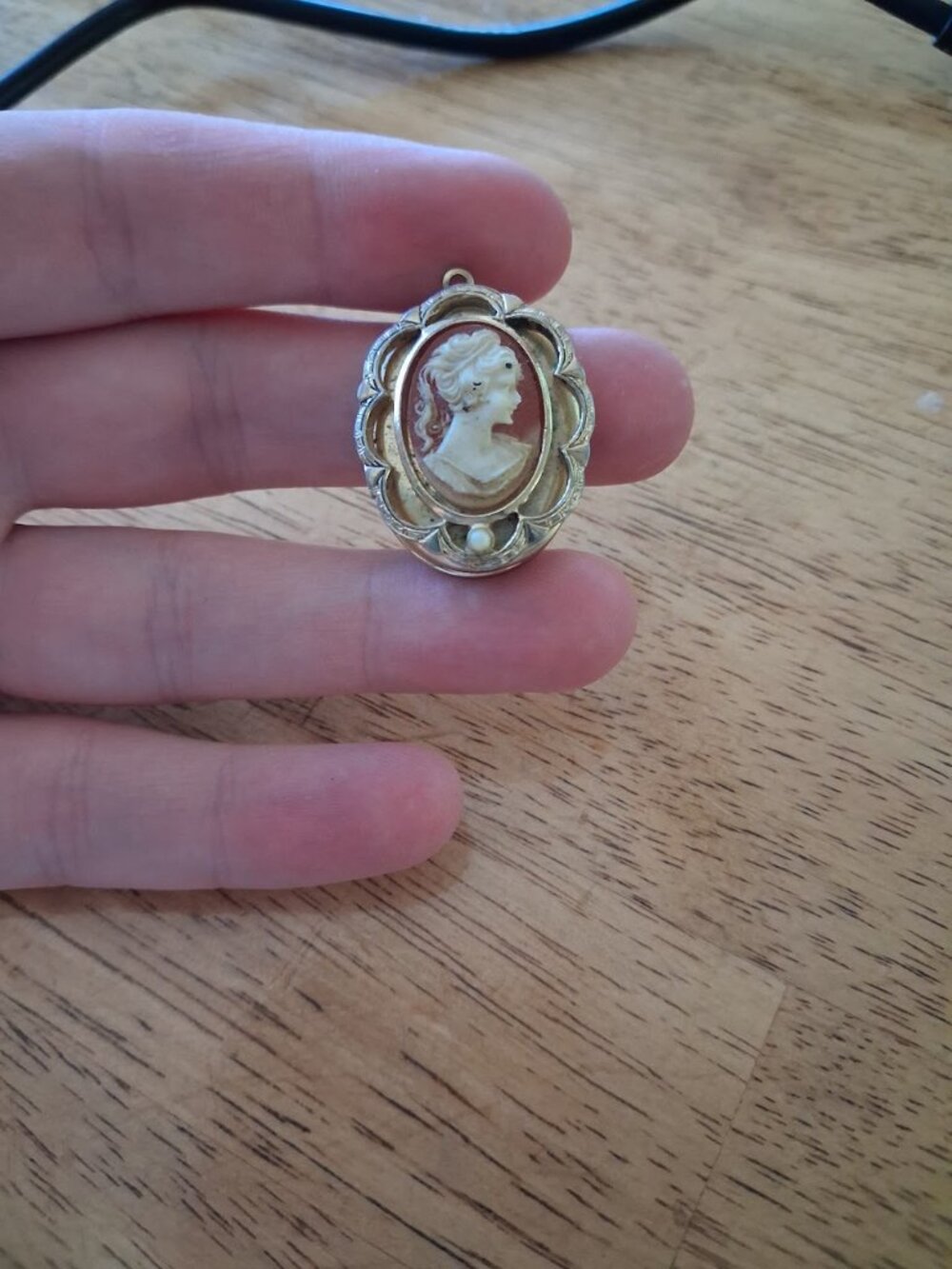 Vintage Cameo locket charm